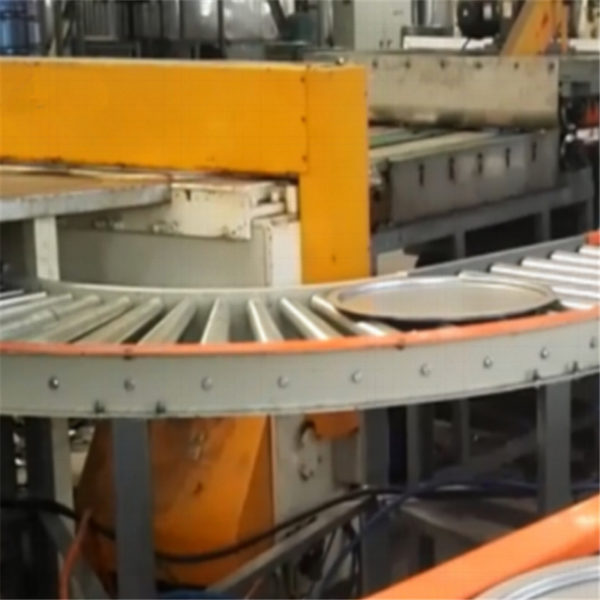 Lid bending conveyor